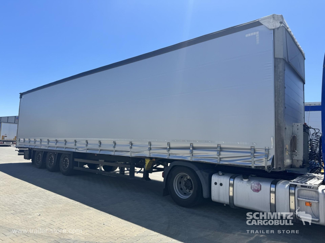 SCHMITZ Curtainsider Mega - Planenauflieger: das Bild 1 SCHMITZ Curtainsider Mega - Planenauflieger: das Bild 1