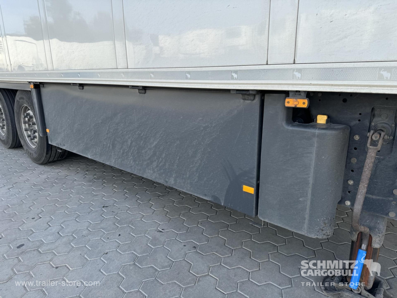 SCHMITZ Reefer Standard Double deck - Isotherm Auflieger: das Bild 2 SCHMITZ Reefer Standard Double deck - Isotherm Auflieger: das Bild 2