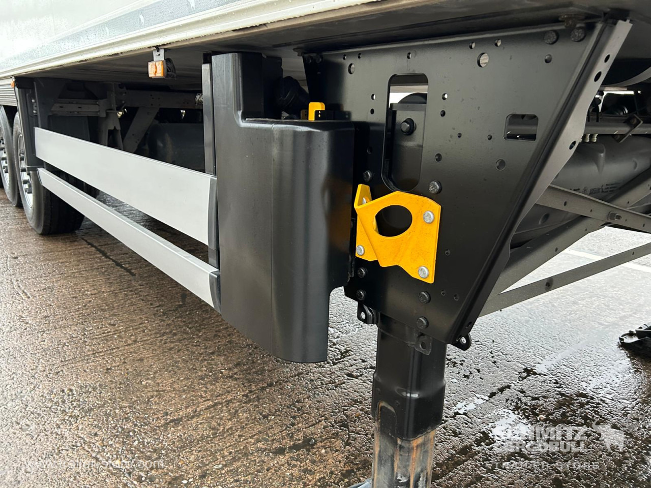 SCHMITZ Reefer Multitemp - Isotherm Auflieger: das Bild 3 SCHMITZ Reefer Multitemp - Isotherm Auflieger: das Bild 3