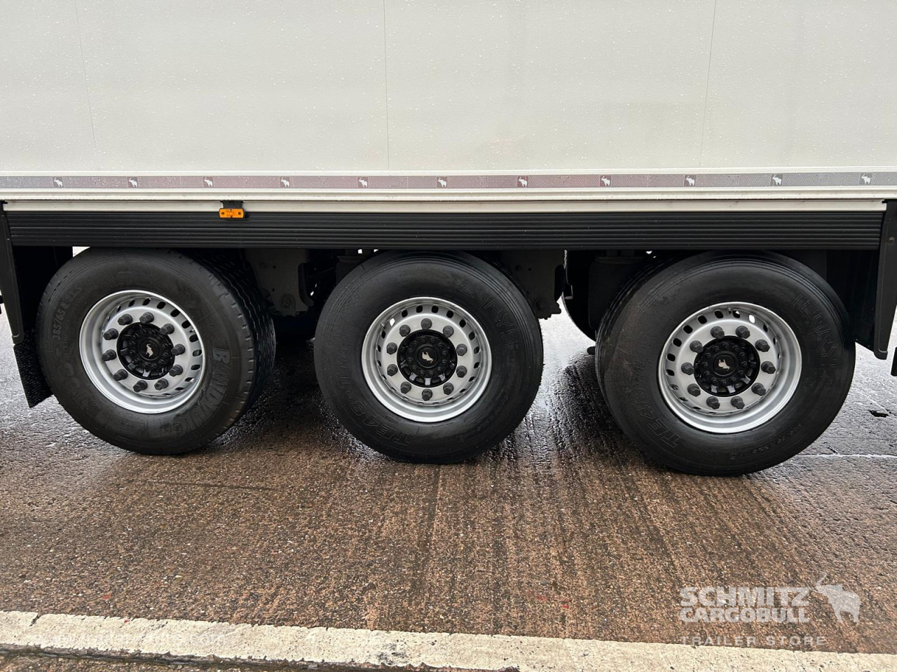 SCHMITZ Reefer Multitemp - Isotherm Auflieger: das Bild 5 SCHMITZ Reefer Multitemp - Isotherm Auflieger: das Bild 5