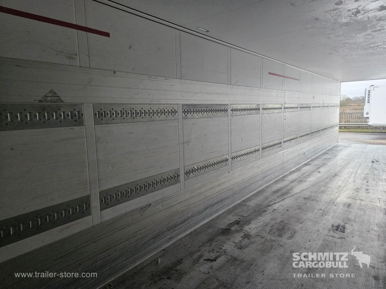 SCHMITZ Reefer Standard - Isotherm Auflieger: das Bild 3 SCHMITZ Reefer Standard - Isotherm Auflieger: das Bild 3