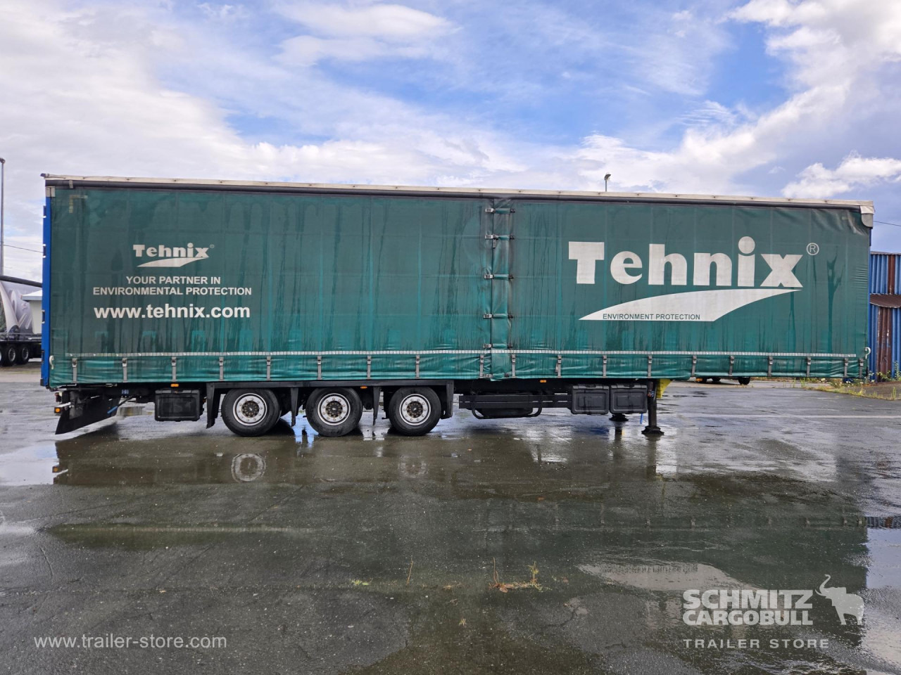 Planenauflieger SCHMITZ Curtainsider Mega: das Bild 9