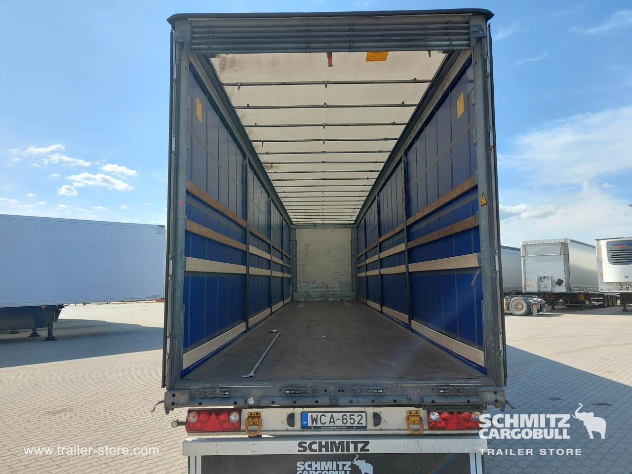 SCHMITZ Curtainsider Mega - Planenauflieger: das Bild 2 SCHMITZ Curtainsider Mega - Planenauflieger: das Bild 2