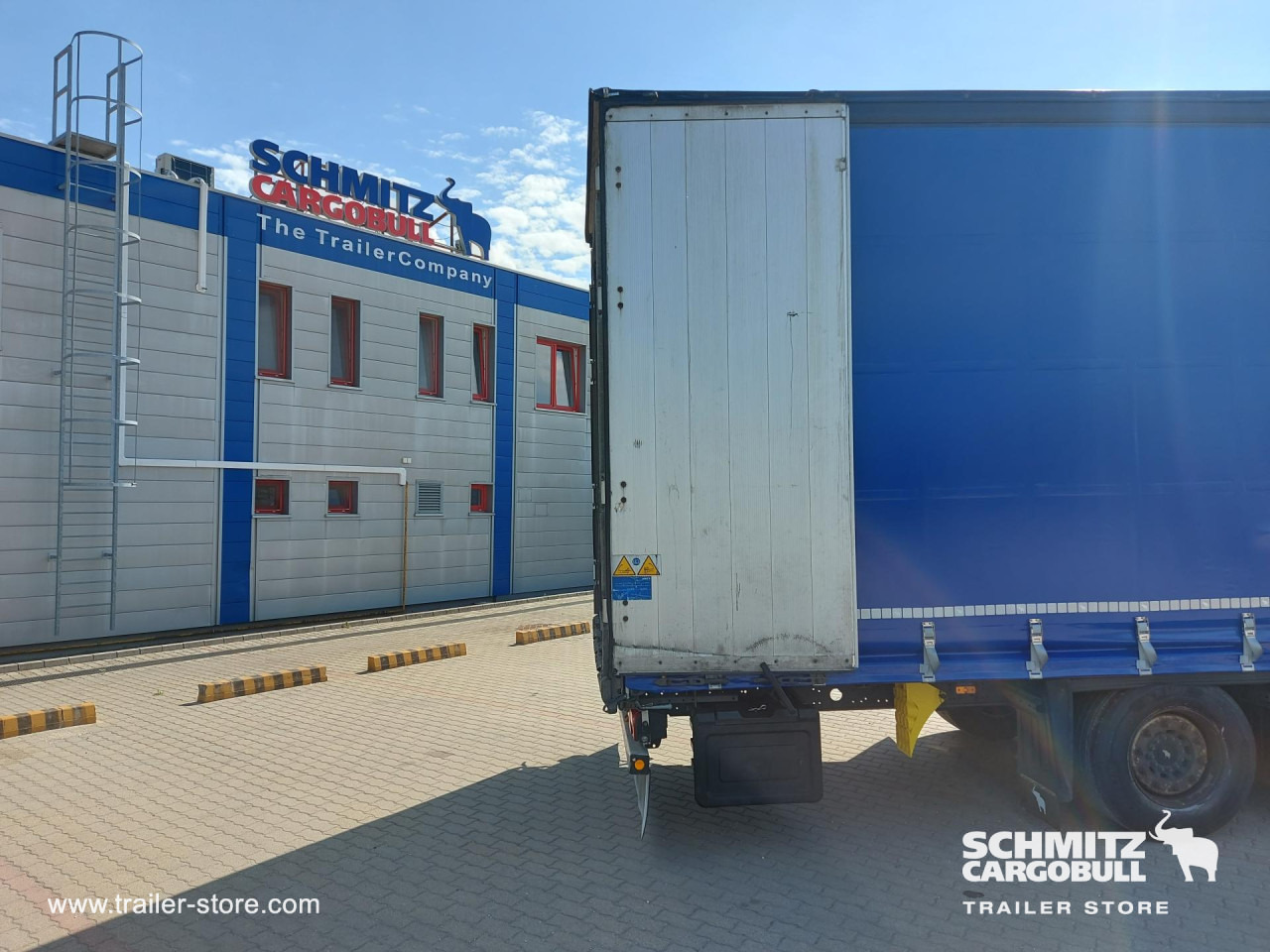 SCHMITZ Curtainsider Mega - Planenauflieger: das Bild 3 SCHMITZ Curtainsider Mega - Planenauflieger: das Bild 3