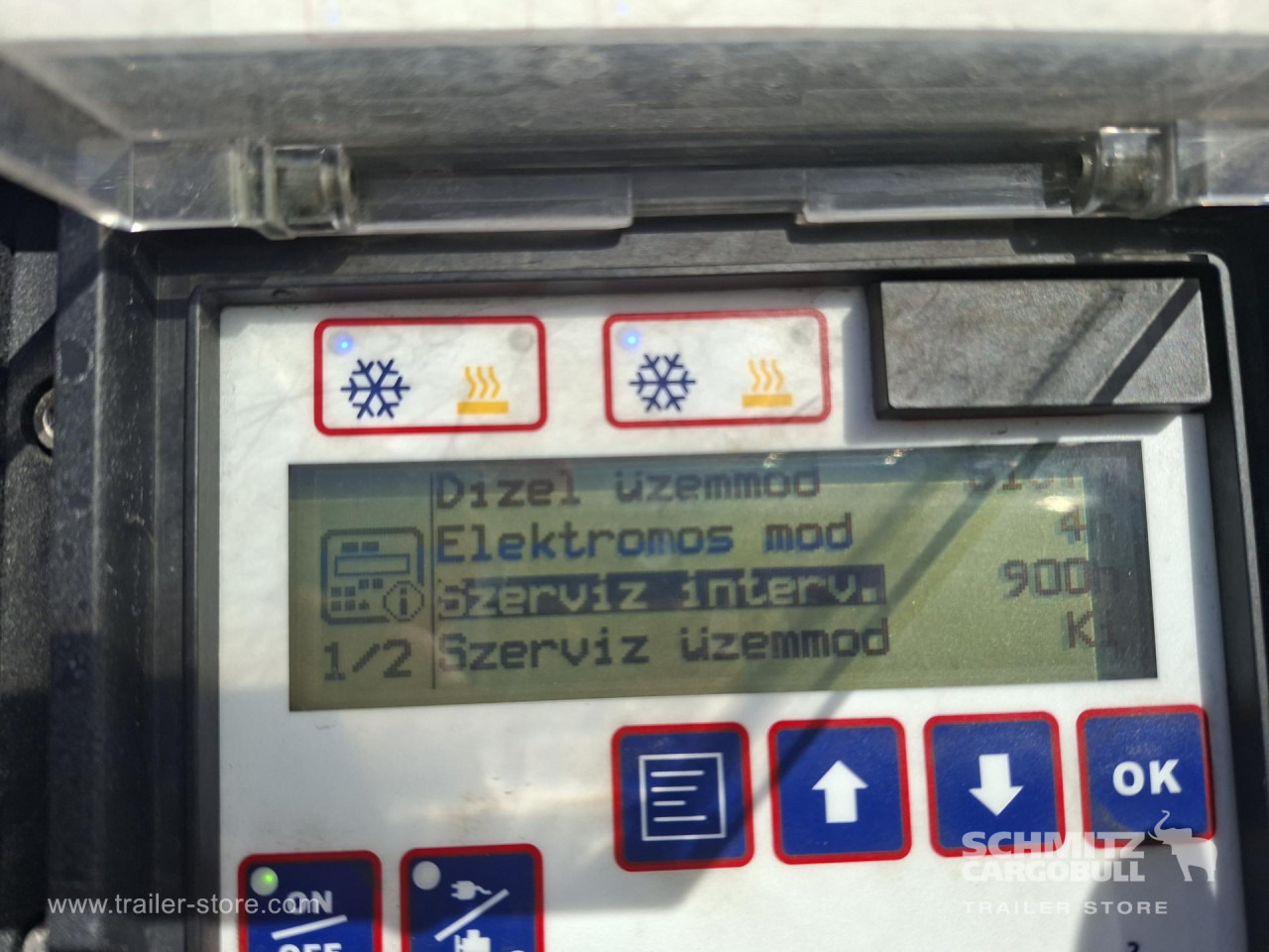 SCHMITZ Reefer Multitemp - Isotherm Auflieger: das Bild 2 SCHMITZ Reefer Multitemp - Isotherm Auflieger: das Bild 2