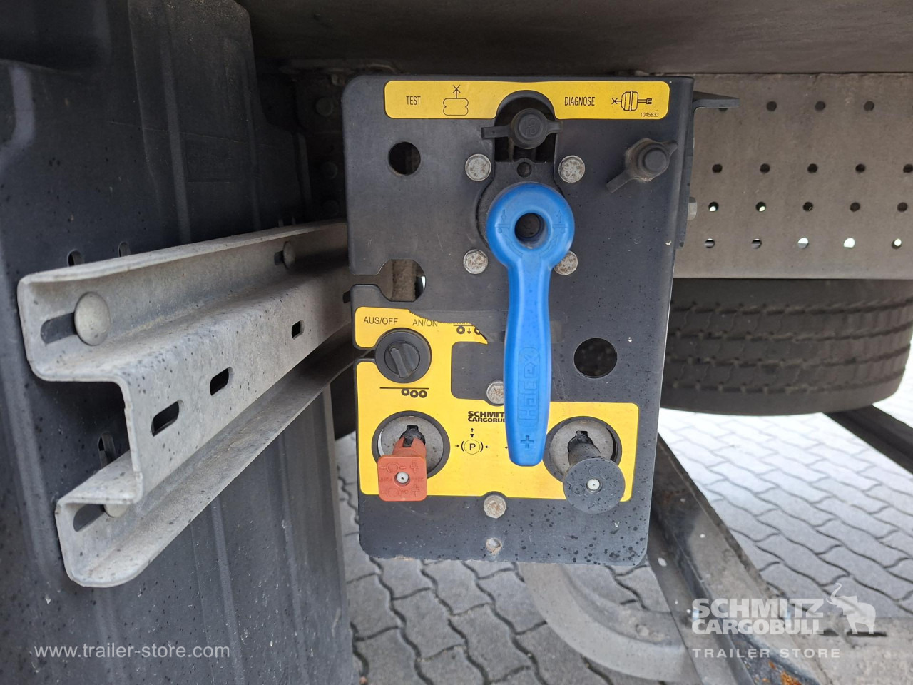 SCHMITZ Reefer Multitemp - Isotherm Auflieger: das Bild 3 SCHMITZ Reefer Multitemp - Isotherm Auflieger: das Bild 3
