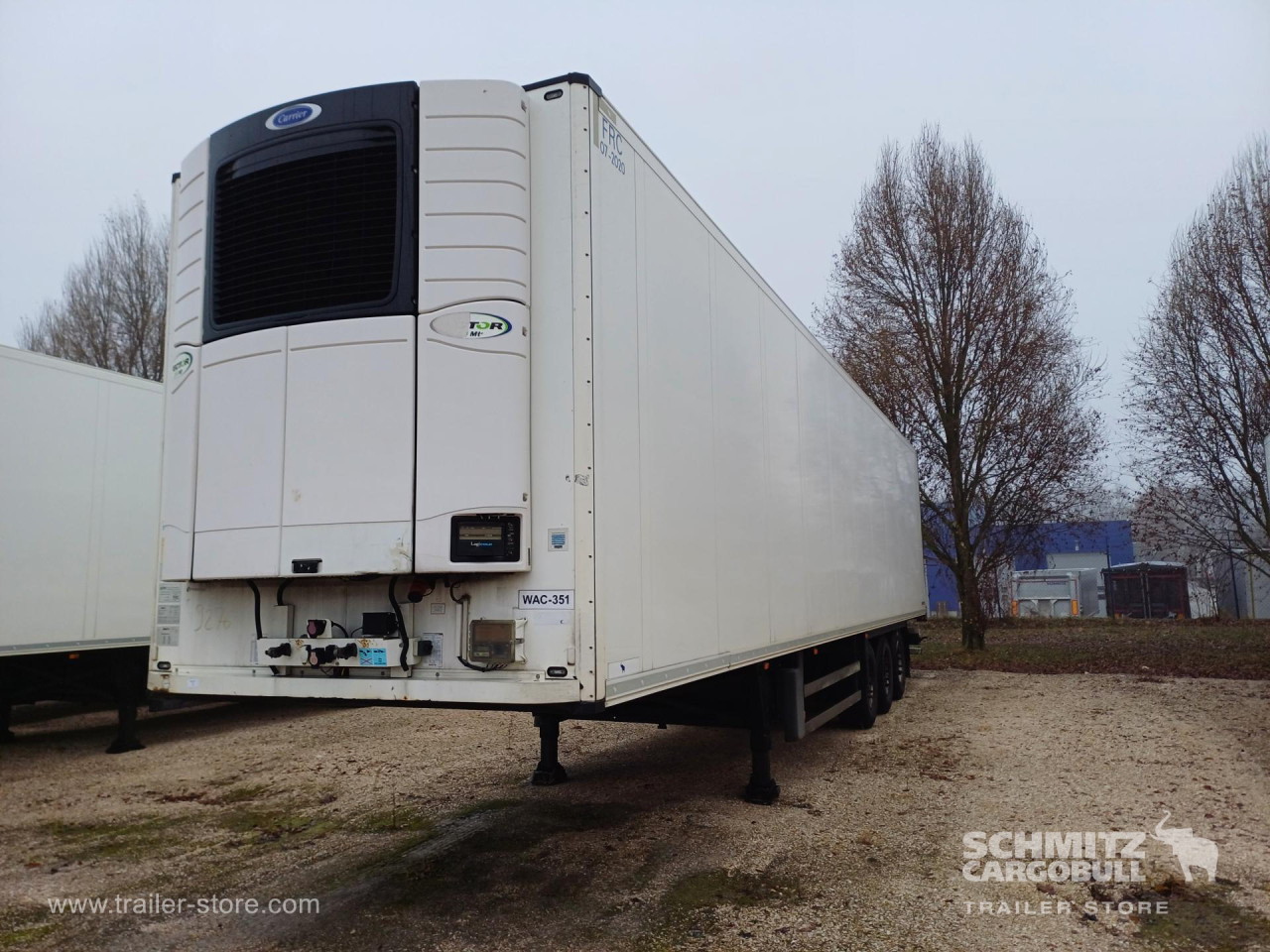 SCHMITZ Reefer Standard Roller shutter door - Isotherm Auflieger: das Bild 1 SCHMITZ Reefer Standard Roller shutter door - Isotherm Auflieger: das Bild 1