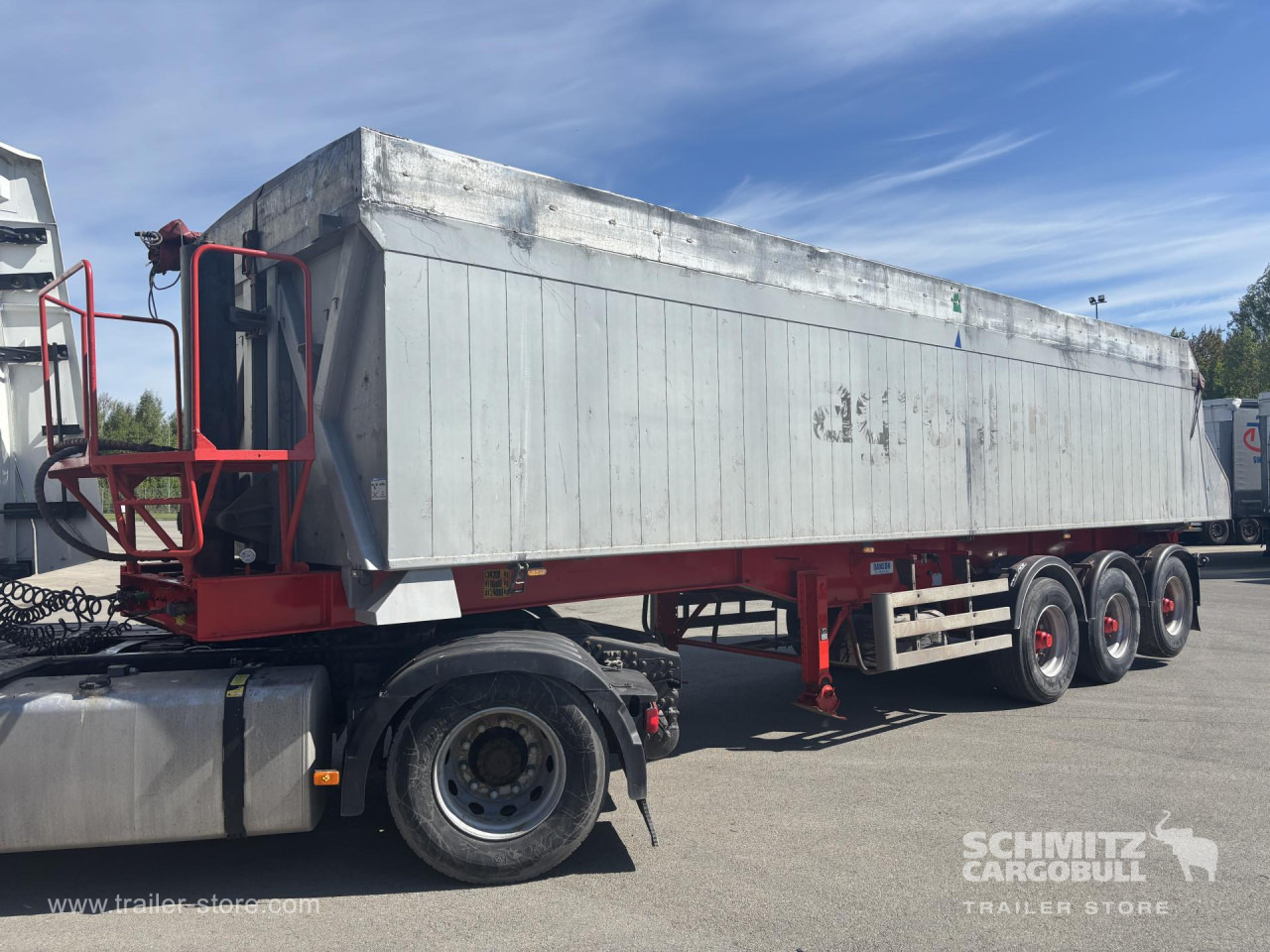 ANDERE Tipper Alu-square sided body 40m³ - Kipper Auflieger: das Bild 5 ANDERE Tipper Alu-square sided body 40m³ - Kipper Auflieger: das Bild 5