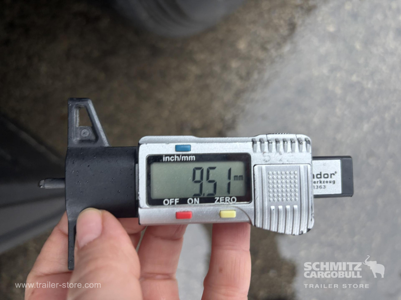 SCHMITZ Curtainsider Mega - Planenauflieger: das Bild 3 SCHMITZ Curtainsider Mega - Planenauflieger: das Bild 3