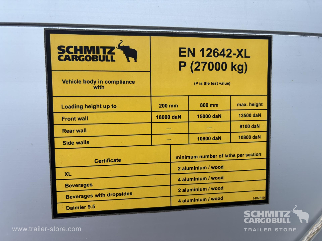 SCHMITZ Curtainsider Standard - Planenauflieger: das Bild 2 SCHMITZ Curtainsider Standard - Planenauflieger: das Bild 2