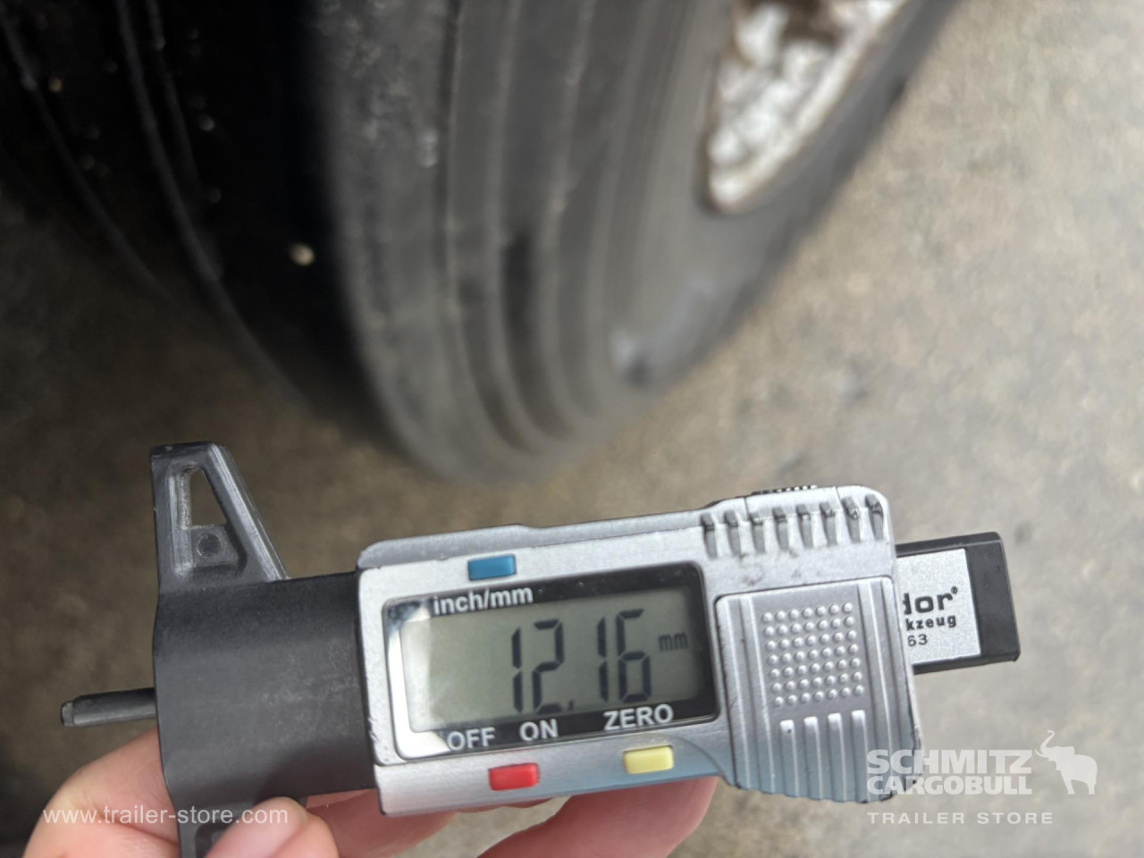 SCHMITZ Curtainsider Standard - Planenauflieger: das Bild 2 SCHMITZ Curtainsider Standard - Planenauflieger: das Bild 2