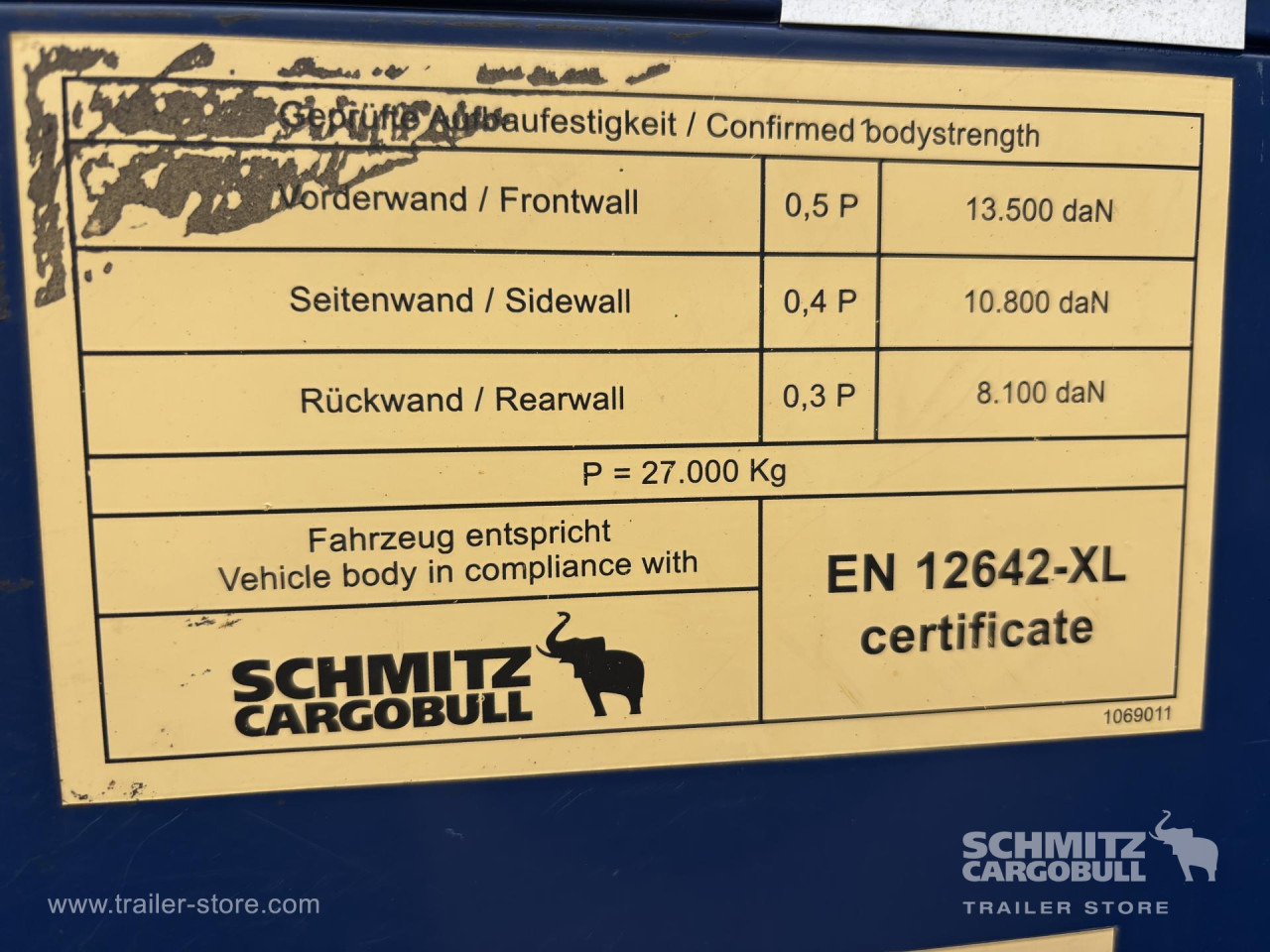 Planenauflieger SCHMITZ Curtainsider Standard: das Bild 9