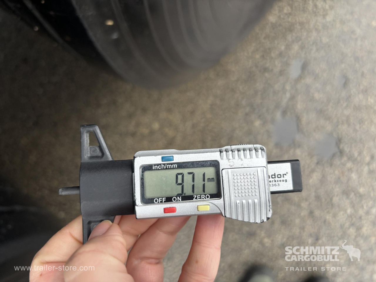 SCHMITZ Curtainsider Standard - Planenauflieger: das Bild 3 SCHMITZ Curtainsider Standard - Planenauflieger: das Bild 3