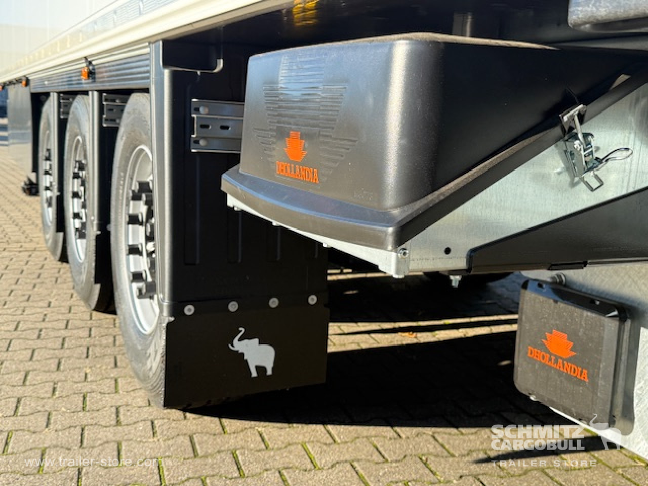 SCHMITZ Oplegger Vries Standard Taillift - Isotherm Auflieger: das Bild 3 SCHMITZ Oplegger Vries Standard Taillift - Isotherm Auflieger: das Bild 3