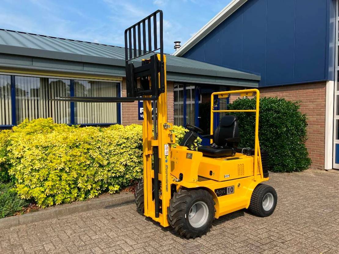 Eurotrac AGRI 10 - Gabelstapler: das Bild 4 Eurotrac AGRI 10 - Gabelstapler: das Bild 4