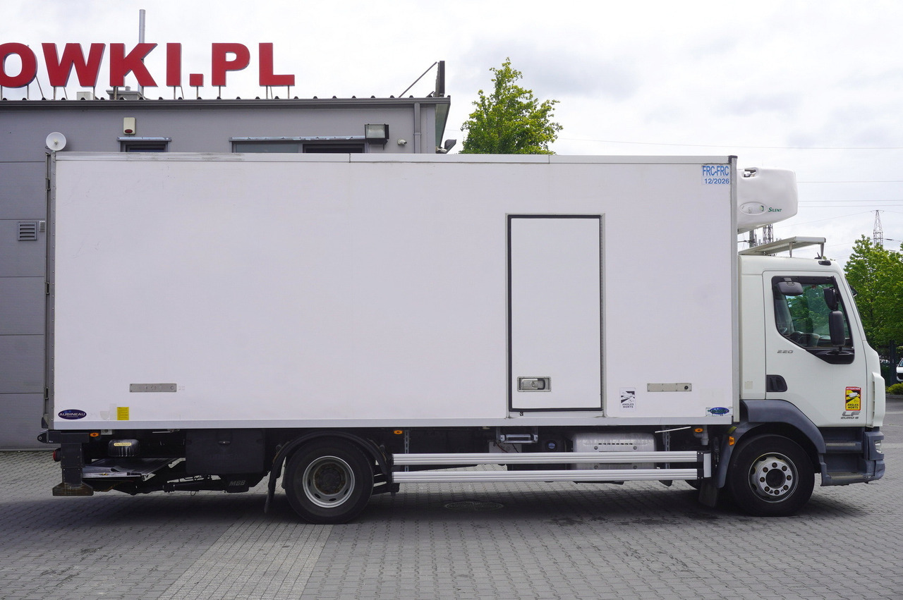 DAF LF 220 / Refrigerator 16 EPAL Multitemp / Carrier Supra 1150 MT / Palfinger 1500 kg - Kühlkoffer LKW: das Bild 2 DAF LF 220 / Refrigerator 16 EPAL Multitemp / Carrier Supra 1150 MT / Palfinger 1500 kg - Kühlkoffer LKW: das Bild 2