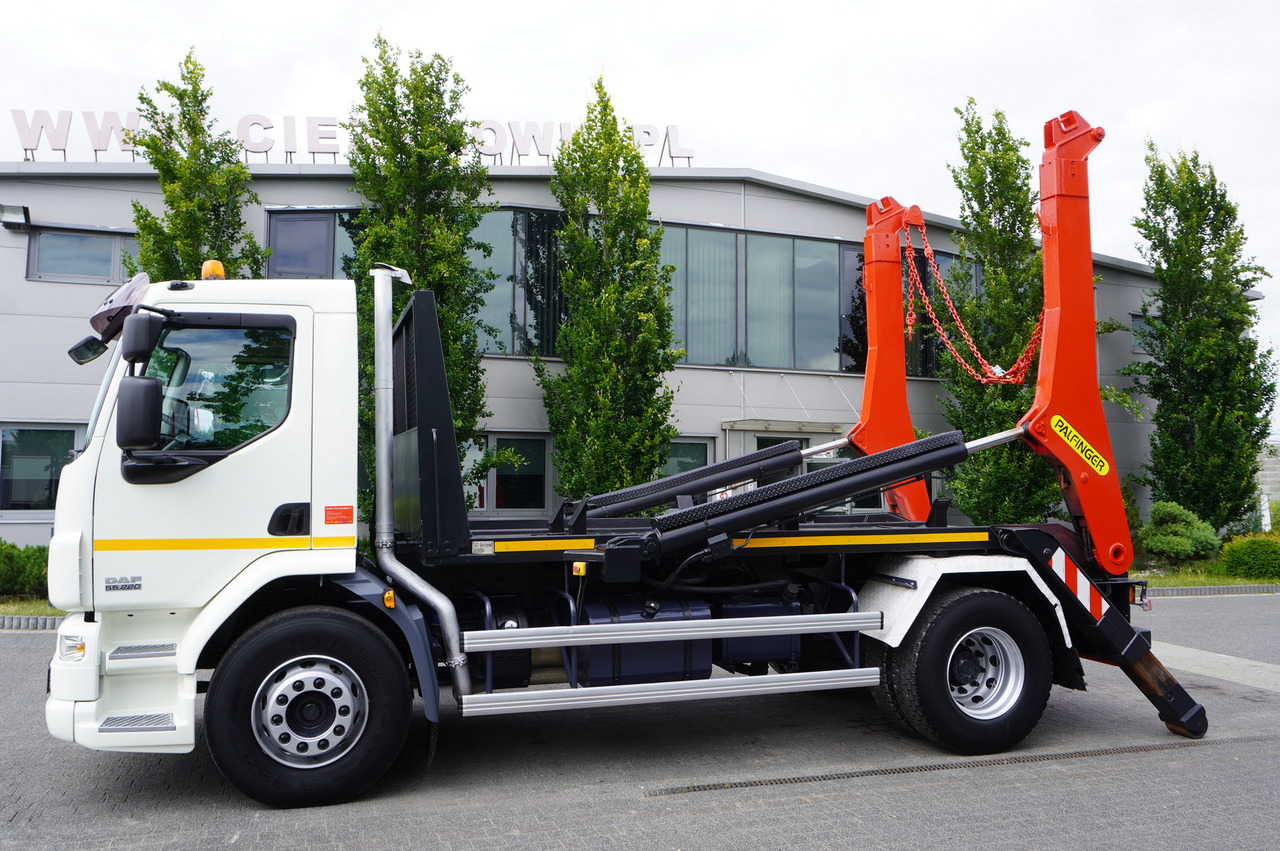 Absetzkipper DAF LF 55.220 Skip loader GUIMA PALFINGER M14T: das Bild 17