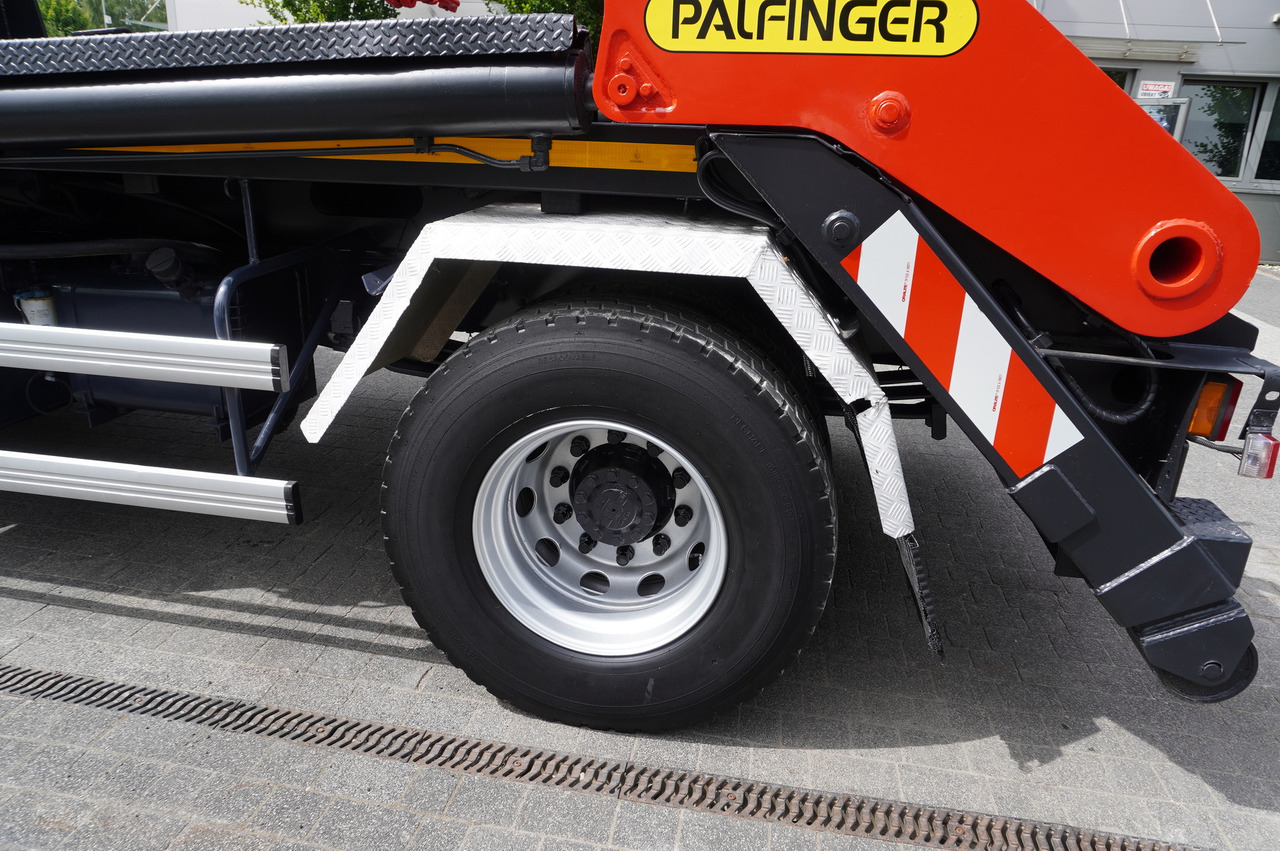 Absetzkipper DAF LF 55.220 Skip loader GUIMA PALFINGER M14T: das Bild 23