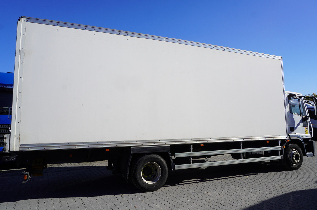 IVECO Eurocargo 160E21 / Only 11 thousand km!!! / Box 18 EPAL - Koffer LKW: das Bild 3 IVECO Eurocargo 160E21 / Only 11 thousand km!!! / Box 18 EPAL - Koffer LKW: das Bild 3