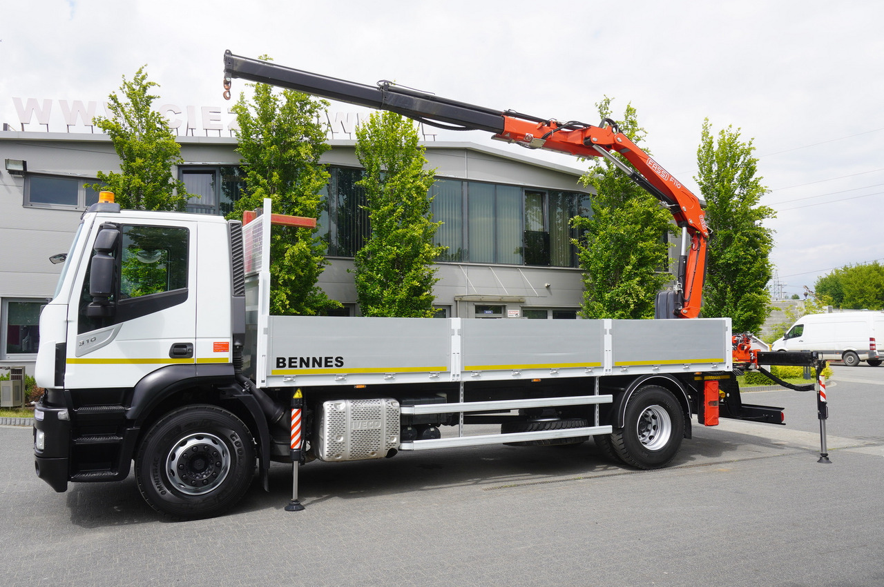 Iveco Stralis 310 / 34 tho km !!! / FASSI 4 Tons 400 MTH! / Flatbed - Autokran, Autokran: das Bild 5 Iveco Stralis 310 / 34 tho km !!! / FASSI 4 Tons 400 MTH! / Flatbed - Autokran, Autokran: das Bild 5