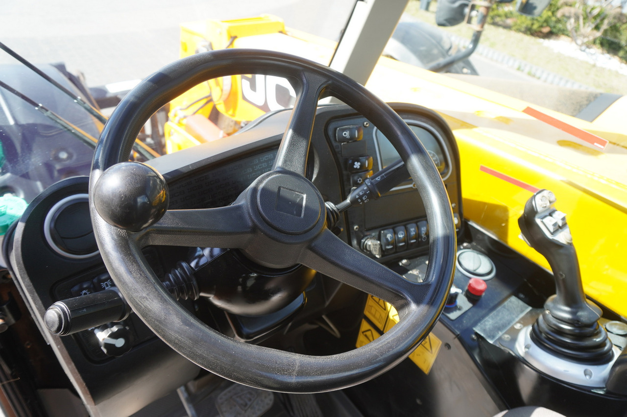 Radlader JCB 526-56 AGRI Plus / 5.6 m telescopic loader / joystick: das Bild 30