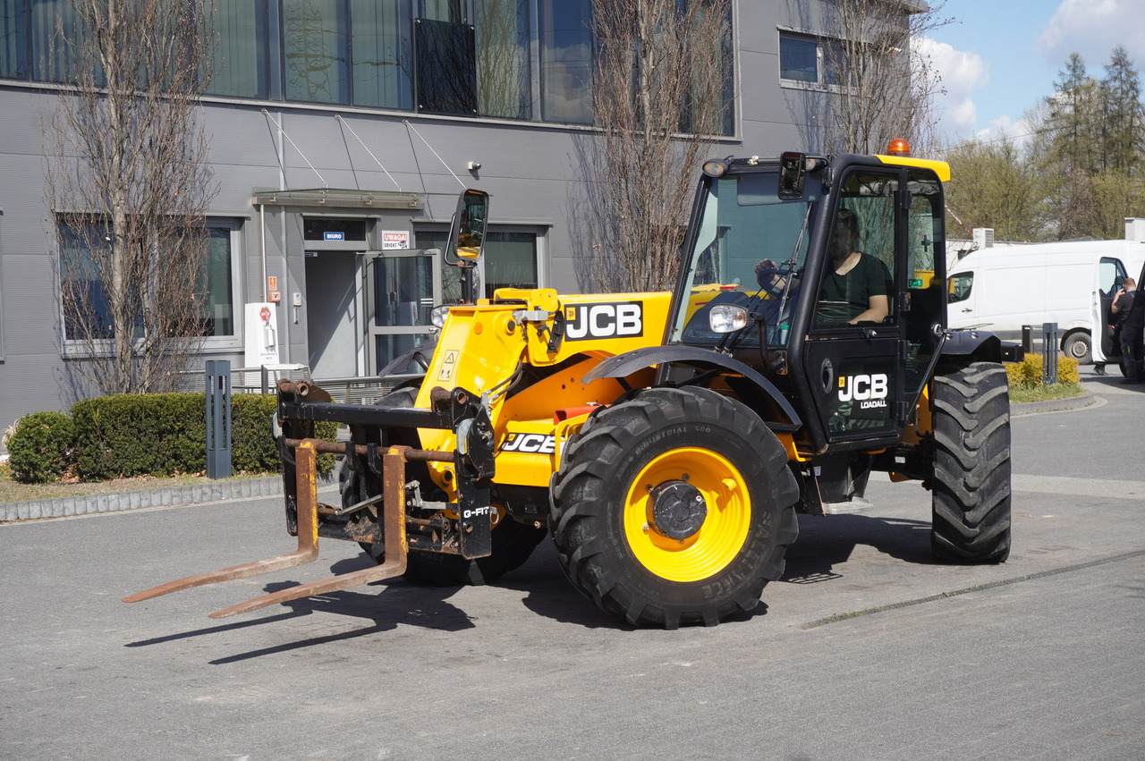 Radlader JCB 526-56 AGRI Plus / 5.6 m telescopic loader / joystick: das Bild 20