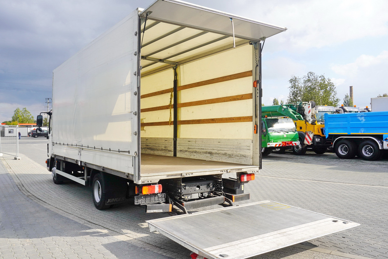 JUNGE Tarpaulin body + lift Dhollandia 1000 kg - Planenaufbau: das Bild 1 JUNGE Tarpaulin body + lift Dhollandia 1000 kg - Planenaufbau: das Bild 1