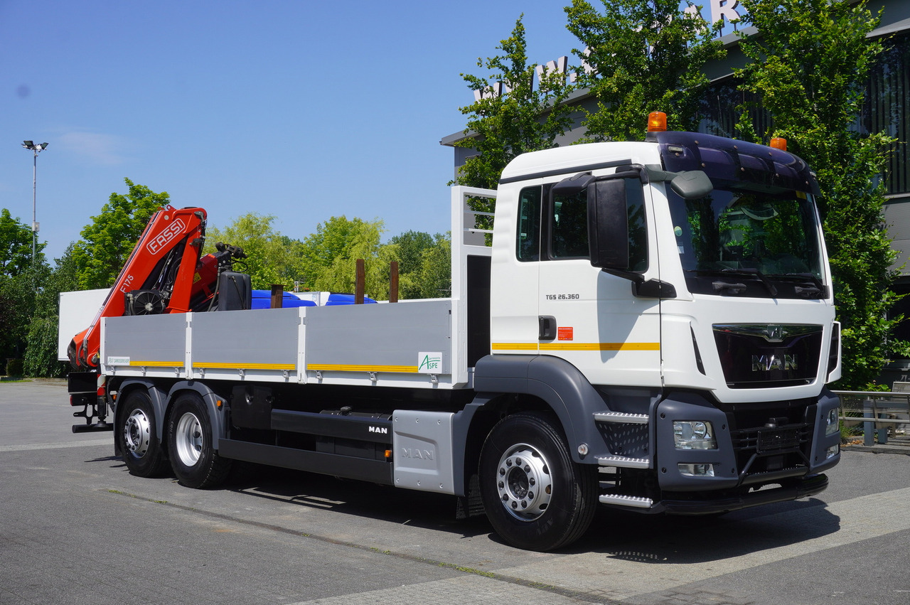 MAN TGS 26.360 Flatbed / Fassi F175 7.7 T / steered 3rd axle - Pritsche LKW, Autokran: das Bild 2 MAN TGS 26.360 Flatbed / Fassi F175 7.7 T / steered 3rd axle - Pritsche LKW, Autokran: das Bild 2