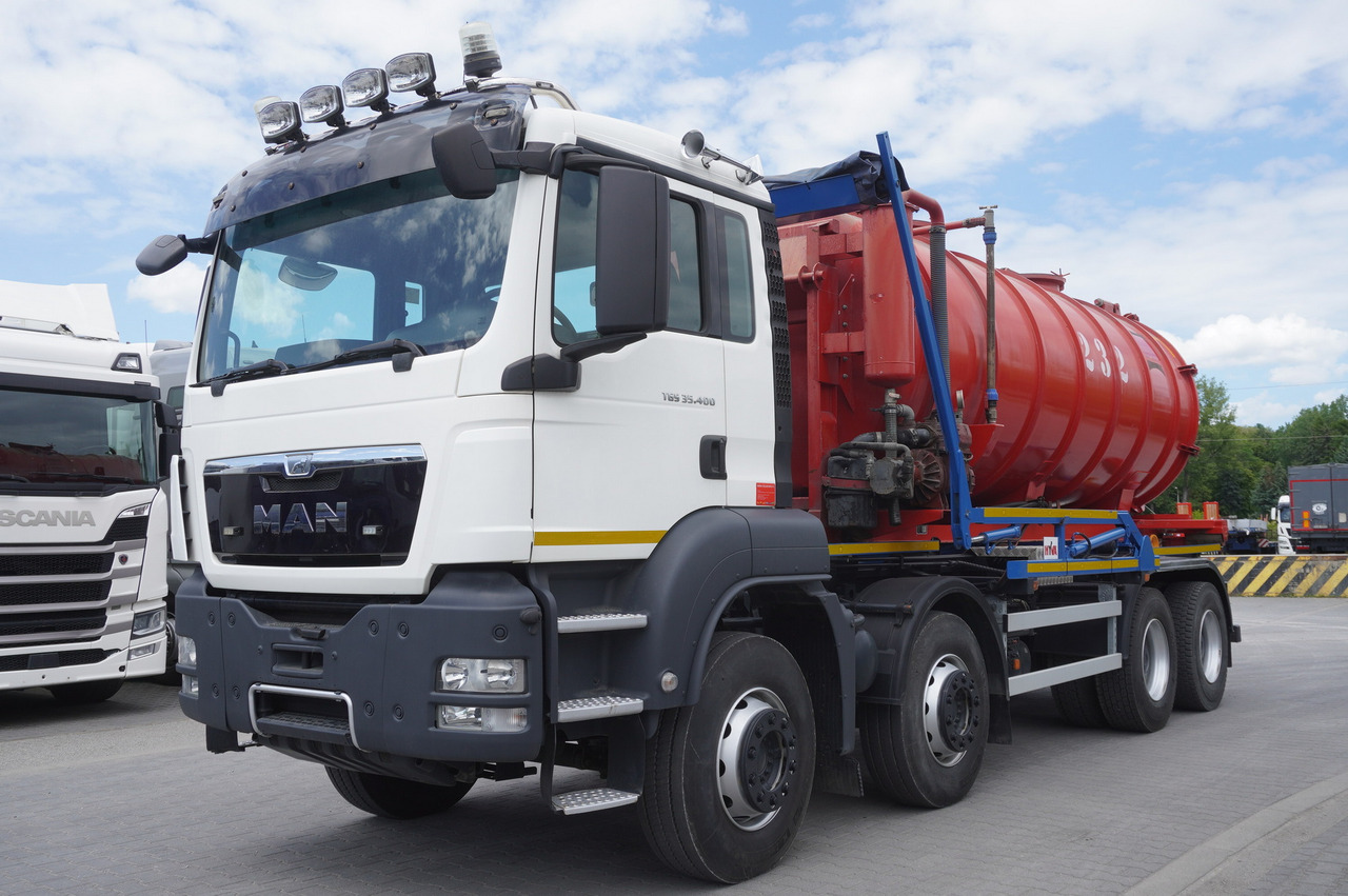 MAN TGS 35.400 8 × 4 E5 / HYVA HOOK LIFT 32.56 SE / Septic barrel 13000 L - Güllefass: das Bild 2 MAN TGS 35.400 8 × 4 E5 / HYVA HOOK LIFT 32.56 SE / Septic barrel 13000 L - Güllefass: das Bild 2