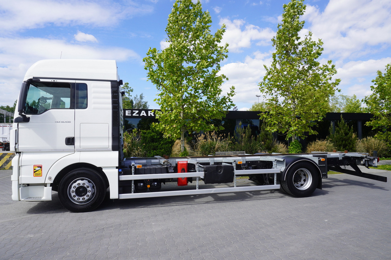 MAN TGX 18.430 / BDF 7.5 m / sleeping cab / 2021 - Containerwagen/ Wechselfahrgestell LKW: das Bild 2 MAN TGX 18.430 / BDF 7.5 m / sleeping cab / 2021 - Containerwagen/ Wechselfahrgestell LKW: das Bild 2