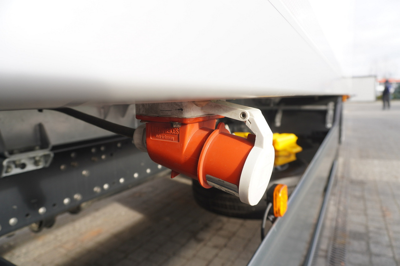 MAN TGX 26.400 / IGLOOCAR / Carrier Supra 1150 MT Silent - Isotherm LKW: das Bild 5 MAN TGX 26.400 / IGLOOCAR / Carrier Supra 1150 MT Silent - Isotherm LKW: das Bild 5