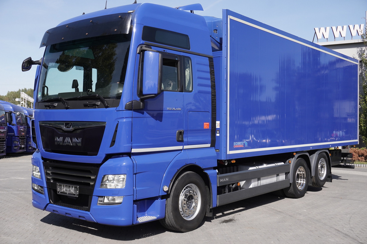 MAN TGX 26.500 E6 XXL / Schmitz 19 pallets / Thermoking / steering axle - Kühlkoffer LKW: das Bild 1 MAN TGX 26.500 E6 XXL / Schmitz 19 pallets / Thermoking / steering axle - Kühlkoffer LKW: das Bild 1
