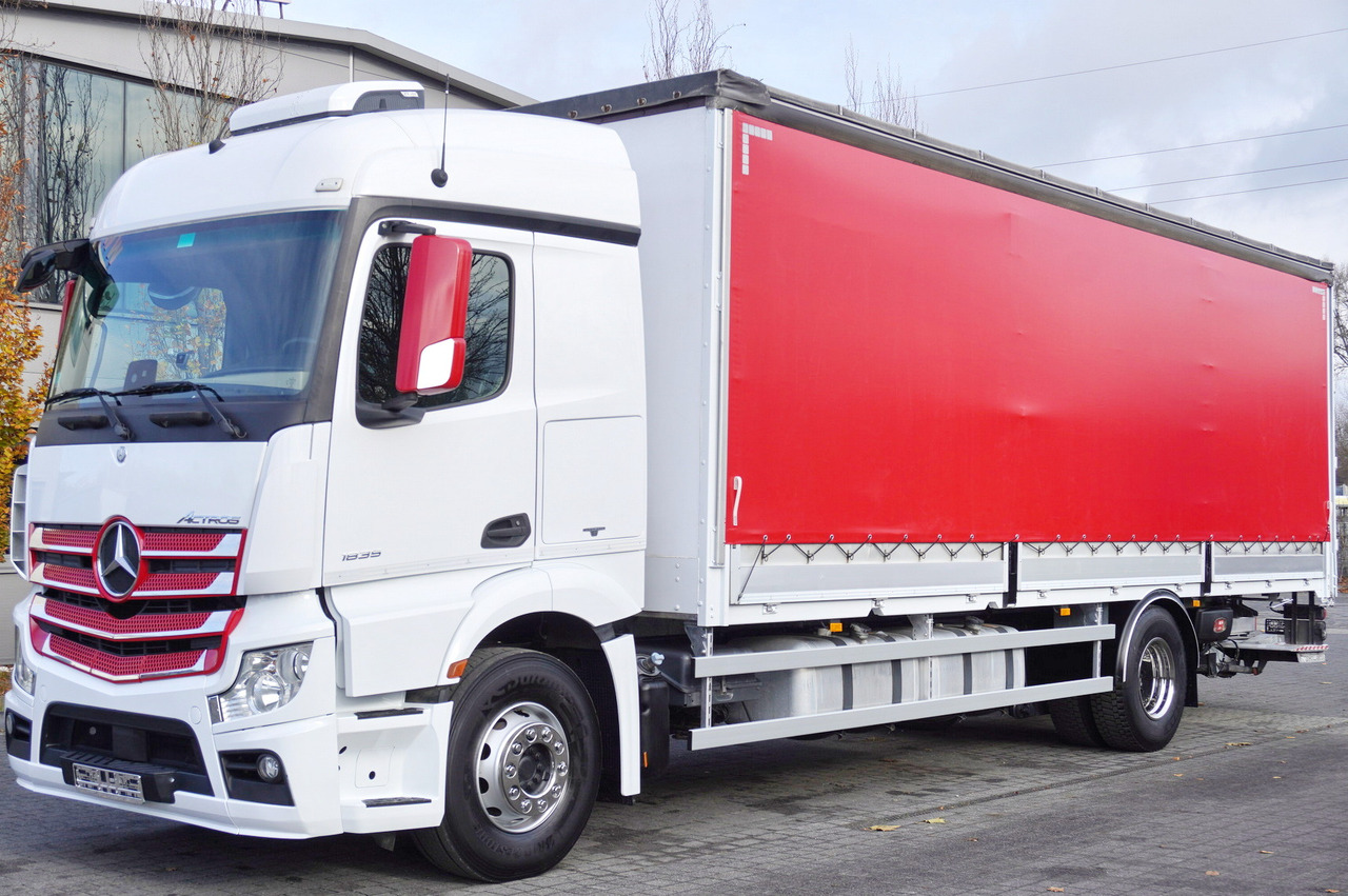 MERCEDES-BENZ Actros 1835 E6 4×2 / Curtainsider 21 pallets / tail lift 1.5t - Plane LKW: das Bild 1 MERCEDES-BENZ Actros 1835 E6 4×2 / Curtainsider 21 pallets / tail lift 1.5t - Plane LKW: das Bild 1