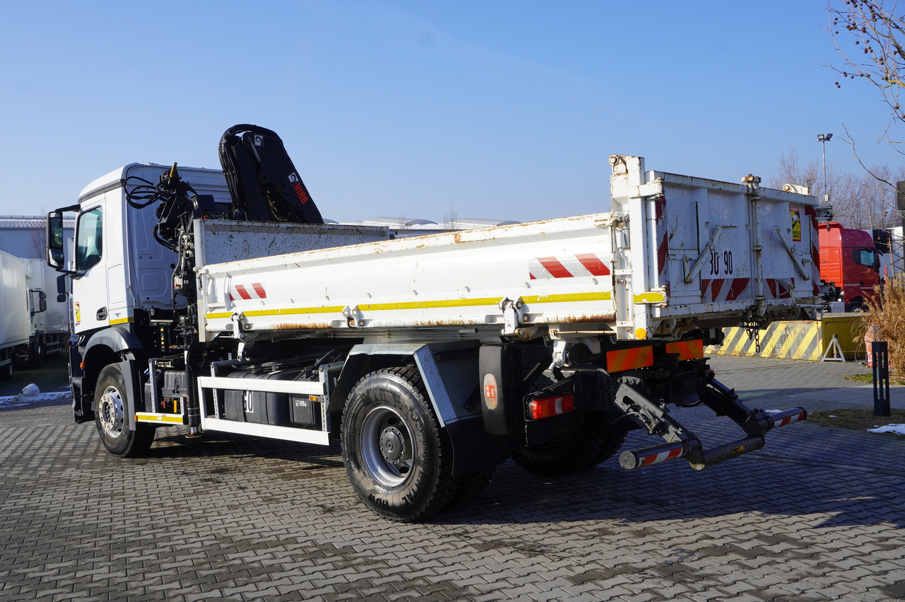 MERCEDES-BENZ Arocs 1833 / 87,000 km!!! / Hds HIAB X-DUO 128 B-2 / three-sided tipper - Pritsche LKW, Autokran: das Bild 5 MERCEDES-BENZ Arocs 1833 / 87,000 km!!! / Hds HIAB X-DUO 128 B-2 / three-sided tipper - Pritsche LKW, Autokran: das Bild 5