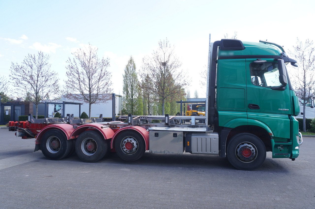 Holztransporter Für die Beförderung von Holz Mercedes-Benz Arocs 3563 8 × 4 / 630 HP / steered axle / Logging superstructure: das Bild 8