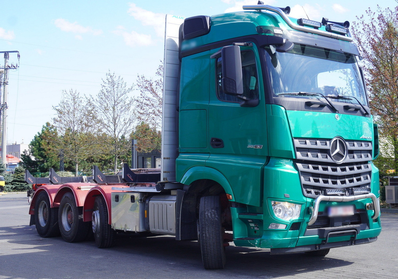 Mercedes-Benz Arocs 3563 8 × 4 / 630 HP / steered axle / Logging superstructure - Autokran: das Bild 1 Mercedes-Benz Arocs 3563 8 × 4 / 630 HP / steered axle / Logging superstructure - Autokran: das Bild 1