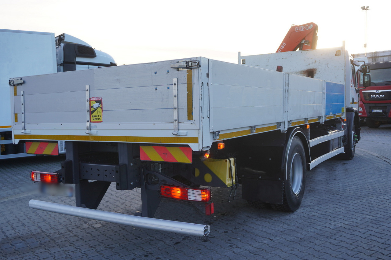 RENAULT C280 DTI 8 / FASSI crane 5.6 T / range 8 m / Flatbed 15 EPAL - Autokran: das Bild 3 RENAULT C280 DTI 8 / FASSI crane 5.6 T / range 8 m / Flatbed 15 EPAL - Autokran: das Bild 3