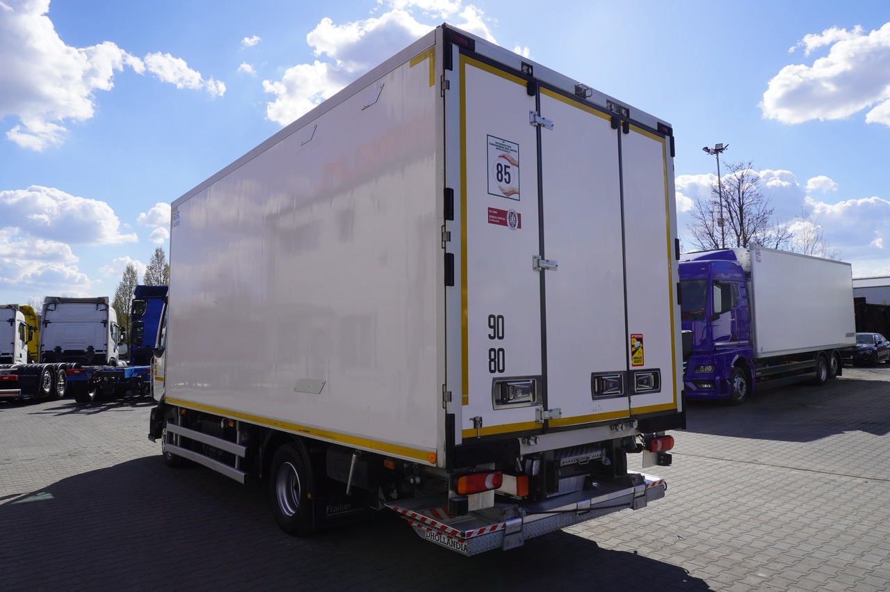 RENAULT D12 / Lamberet refrigerated truck / Dhollandia tail lift 1500 kg / 130 thousand km !! - Kühlkoffer LKW: das Bild 5 RENAULT D12 / Lamberet refrigerated truck / Dhollandia tail lift 1500 kg / 130 thousand km !! - Kühlkoffer LKW: das Bild 5