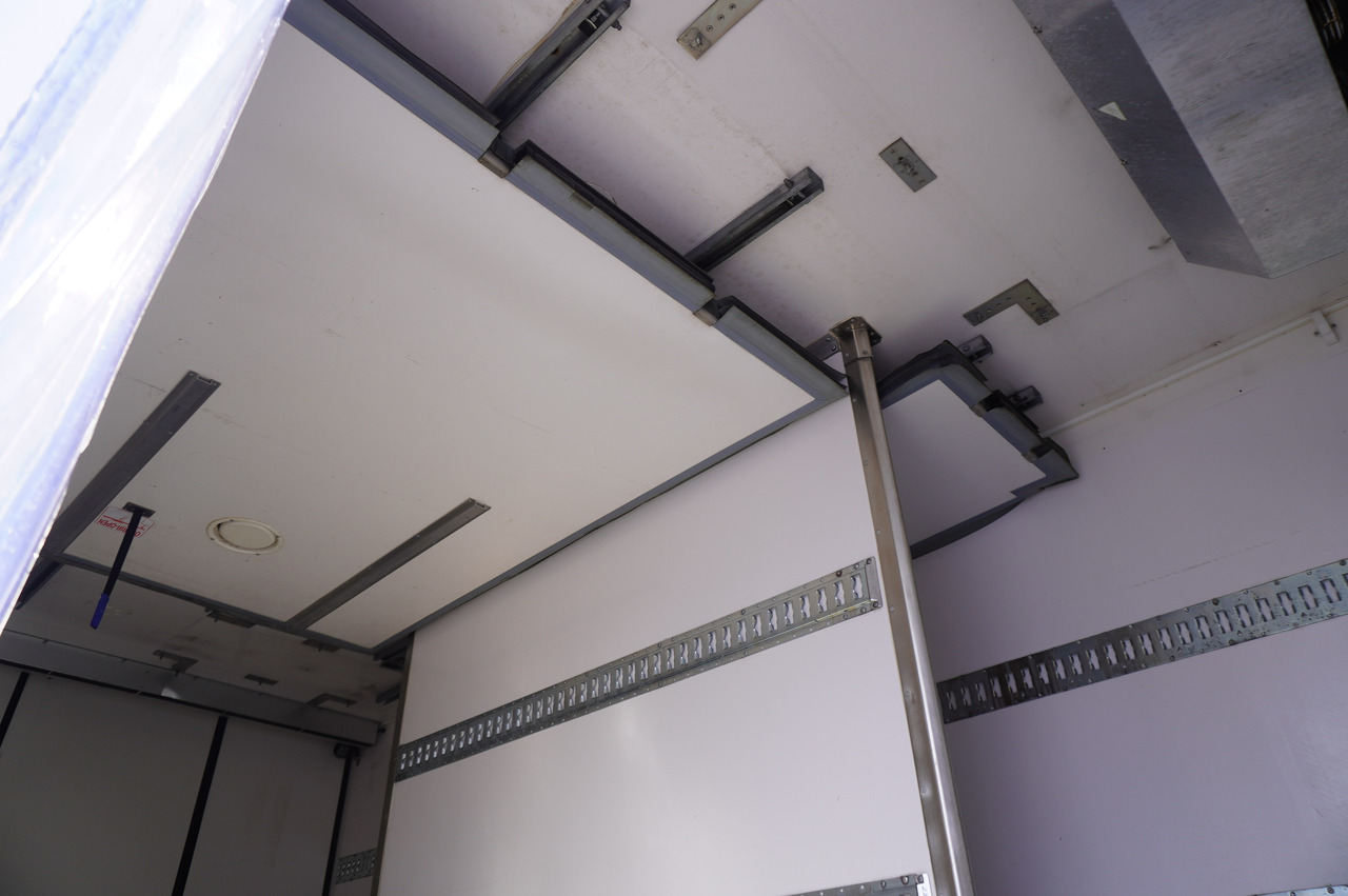 Kühlkoffer LKW RENAULT D12 / Lamberet refrigerated truck / Dhollandia tail lift 1500 kg / 130 thousand km !!: das Bild 13 Kühlkoffer LKW RENAULT D12 / Lamberet refrigerated truck / Dhollandia tail lift 1500 kg / 130 thousand km !!: das Bild 13