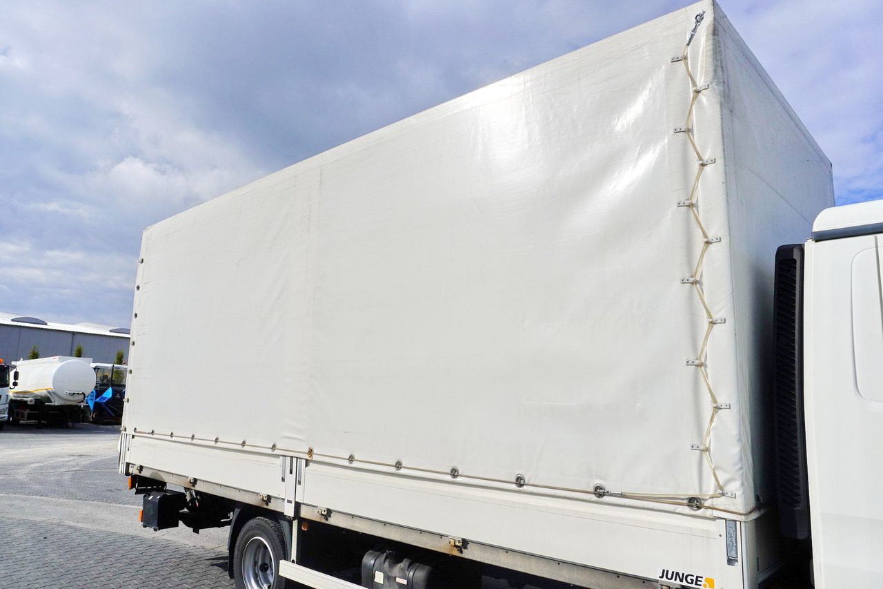 SAXAS Container body + lift Dhollandia 1000 kg - Kofferaufbau: das Bild 5 SAXAS Container body + lift Dhollandia 1000 kg - Kofferaufbau: das Bild 5