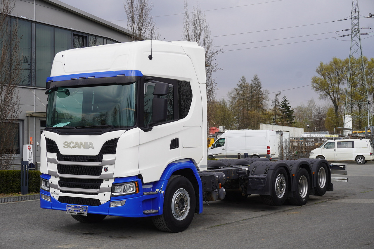 SCANIA G500 8x2 / 2nd axis steered / Chassis 8.35 m / 2021 - Fahrgestell LKW: das Bild 1 SCANIA G500 8x2 / 2nd axis steered / Chassis 8.35 m / 2021 - Fahrgestell LKW: das Bild 1
