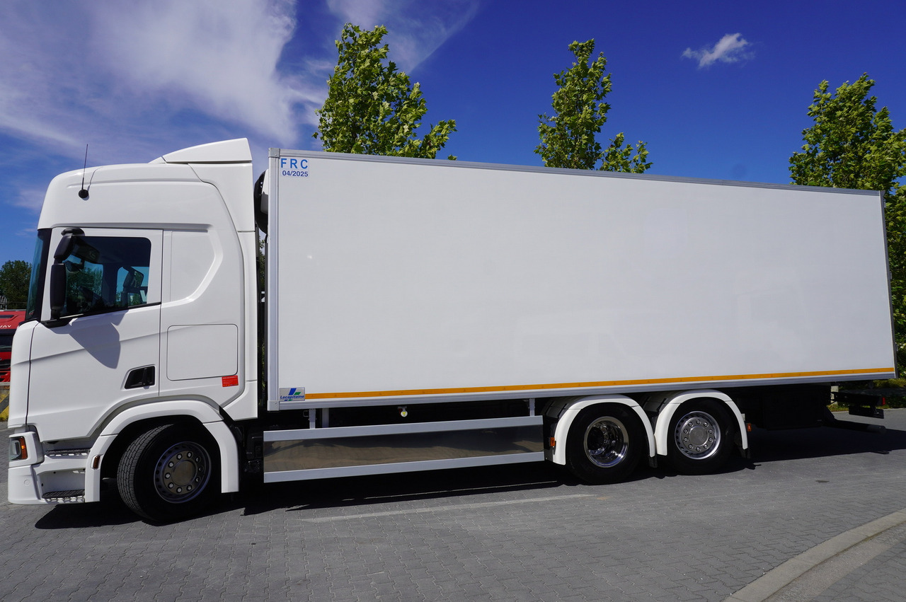 SCANIA R500 / Lecapitaine refrigerator 20 EPAL / Carrier Supra 950 / Steered 3rd axle - Kühlkoffer LKW: das Bild 2 SCANIA R500 / Lecapitaine refrigerator 20 EPAL / Carrier Supra 950 / Steered 3rd axle - Kühlkoffer LKW: das Bild 2