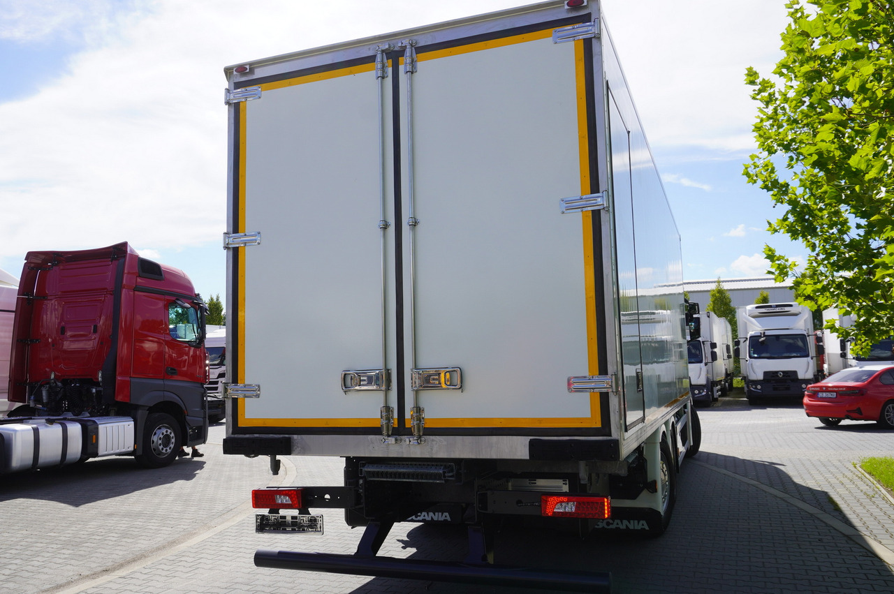 SCANIA R500 / Lecapitaine refrigerator 20 EPAL / Carrier Supra 950 / Steered 3rd axle - Kühlkoffer LKW: das Bild 4 SCANIA R500 / Lecapitaine refrigerator 20 EPAL / Carrier Supra 950 / Steered 3rd axle - Kühlkoffer LKW: das Bild 4