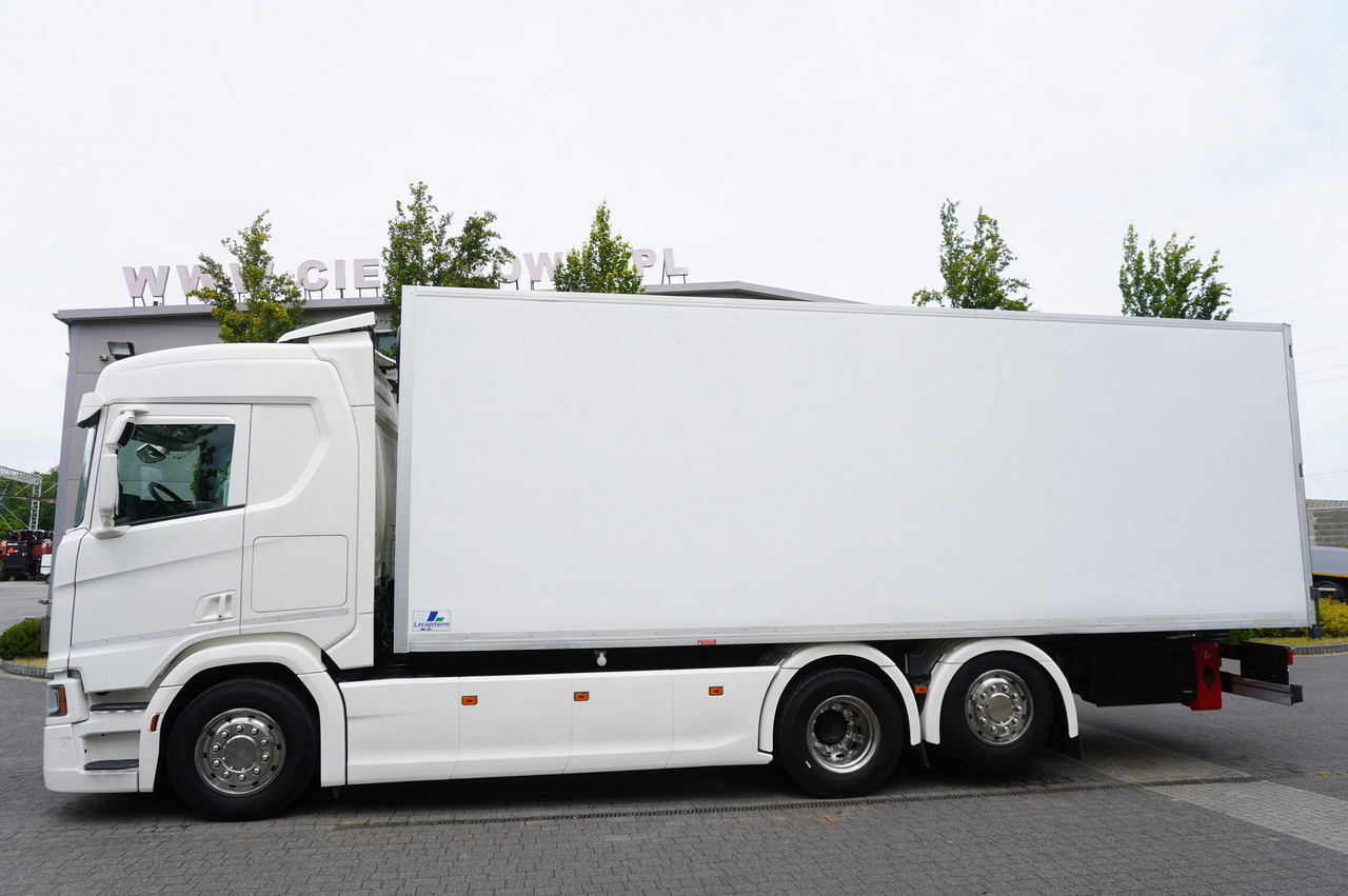 SCANIA R500 / Lecapitaine refrigerator / Carrier Supra 950 / steered 3rd axle - Kühlkoffer LKW: das Bild 2 SCANIA R500 / Lecapitaine refrigerator / Carrier Supra 950 / steered 3rd axle - Kühlkoffer LKW: das Bild 2