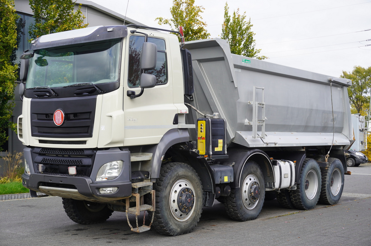 TATRA Phoenix 8x8 Twin-Steer Quad/A dump truck / 30 tho. km - Dumper Starr: das Bild 2 TATRA Phoenix 8x8 Twin-Steer Quad/A dump truck / 30 tho. km - Dumper Starr: das Bild 2