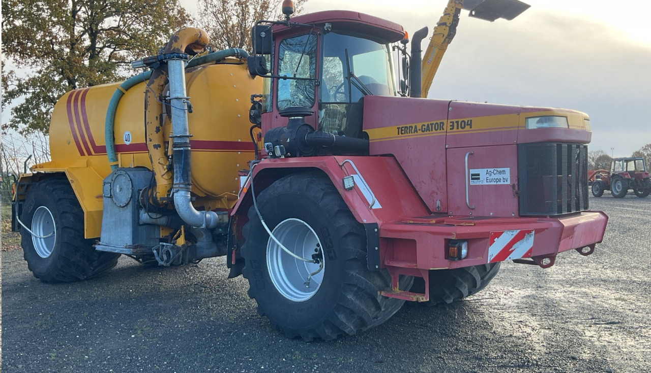 TERRA-GATOR TG 3104 Self-propelled liquid manure spreader - Dungstreuer: das Bild 4 TERRA-GATOR TG 3104 Self-propelled liquid manure spreader - Dungstreuer: das Bild 4