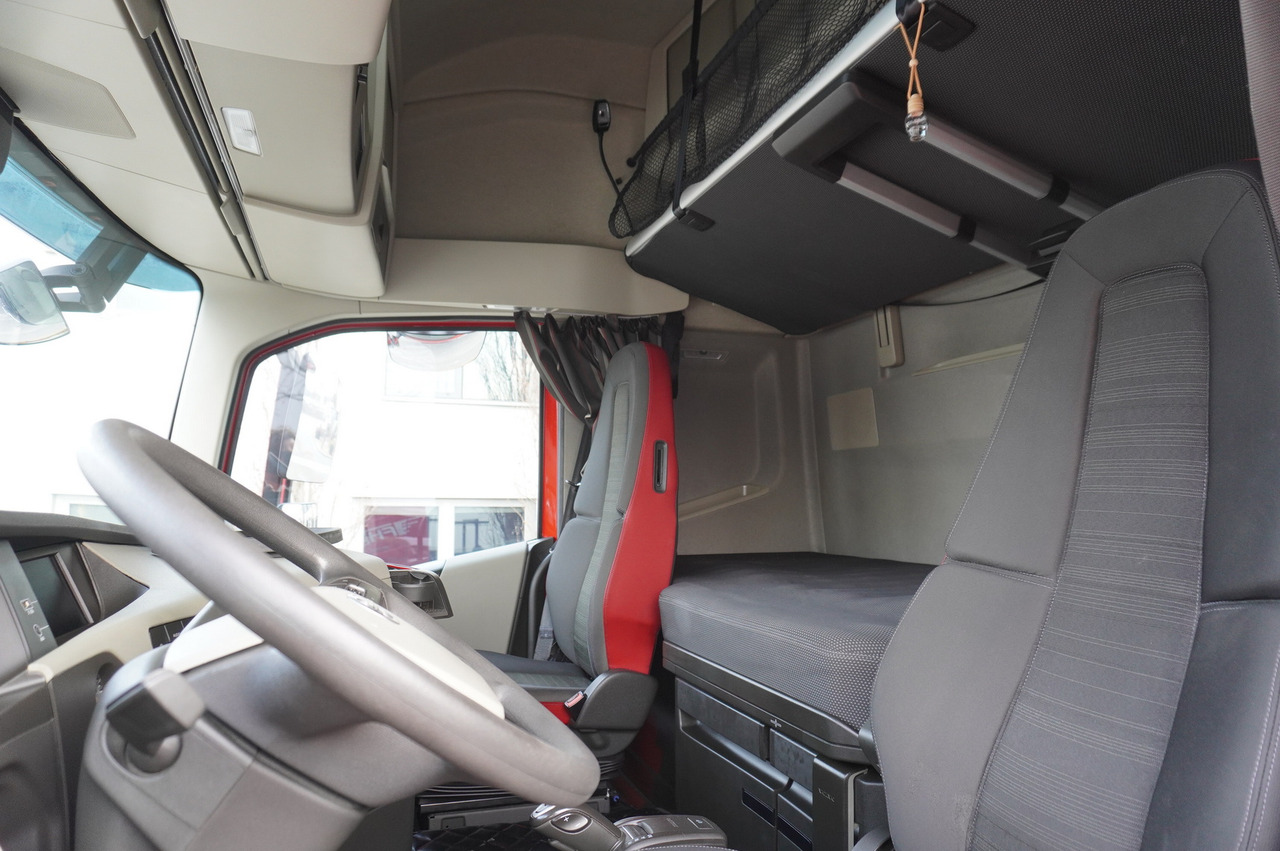 VOLVO FH 500 / BRAND-NEW Kässbohrer LB3E low-bed semi-trailer / 500 HP - Autotransporter LKW: das Bild 5 VOLVO FH 500 / BRAND-NEW Kässbohrer LB3E low-bed semi-trailer / 500 HP - Autotransporter LKW: das Bild 5