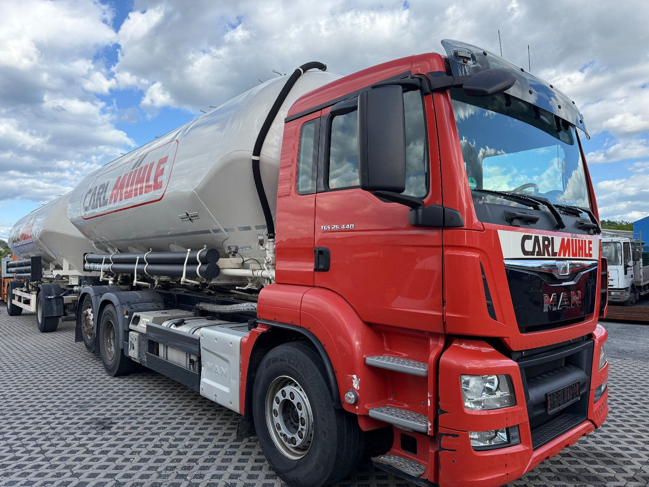 MAN TGS 26,440 Silo 31m³ Getreide Staub Rieselgüter - Saug-/ Spülfahrzeug: das Bild 3 MAN TGS 26,440 Silo 31m³ Getreide Staub Rieselgüter - Saug-/ Spülfahrzeug: das Bild 3