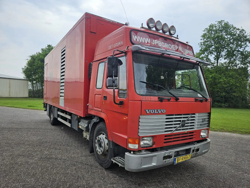 Volvo FL 10 - Koffer LKW: das Bild 2 Volvo FL 10 - Koffer LKW: das Bild 2