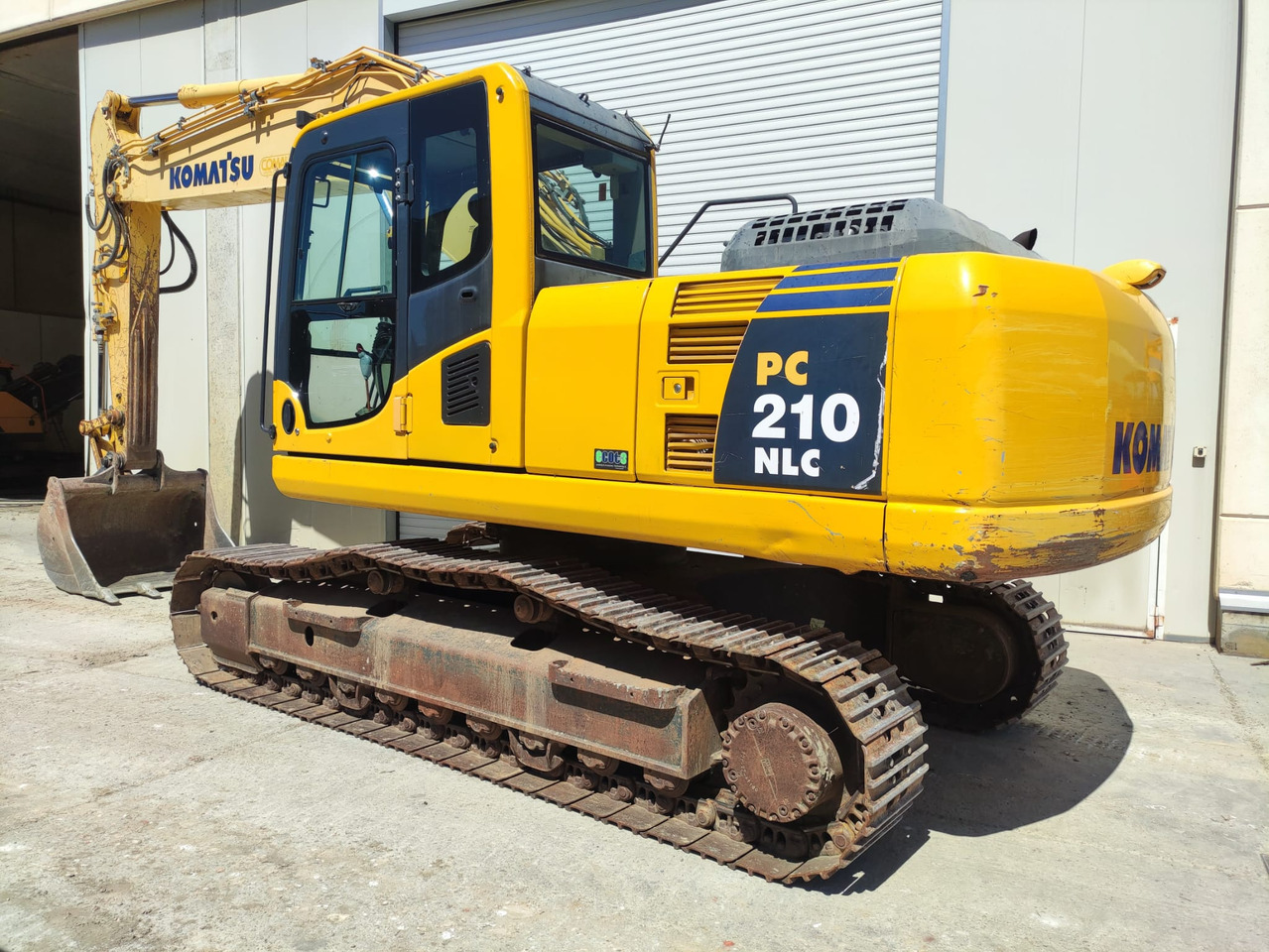 KOMATSU PC210NLC-8 - Kettenbagger: das Bild 4 KOMATSU PC210NLC-8 - Kettenbagger: das Bild 4